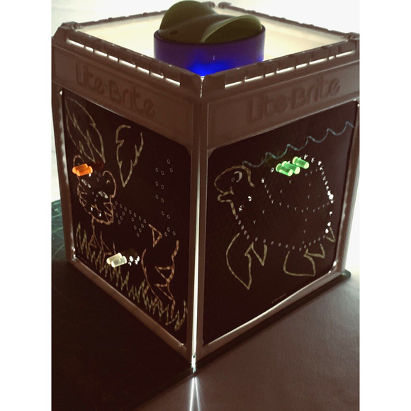 Lite Brite Four Share Cube Some Pattern Sheets Working Battery Operated Pegs EUC - Picture 2 of 13